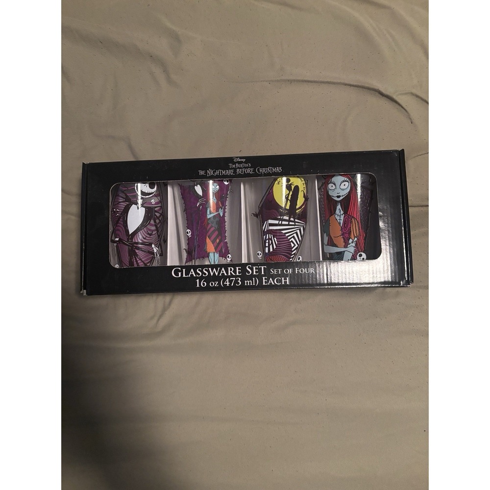 The Nightmare Before Christmas 4-piece Glassware set, 16 oz Each